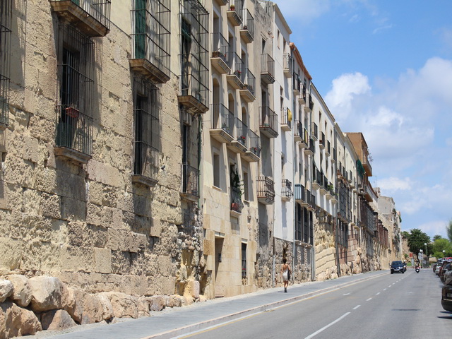  Tarragona, Старый город, Национального археологического музей, Капитолийская волчица, крепостная стена. Espanya, El 2015